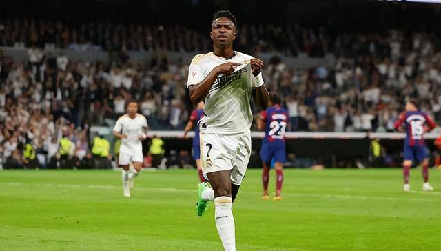 皇马惊险逆转3-2巴萨:贝林绝杀致敬自身,年轻天赋难抗老成之师_比赛_