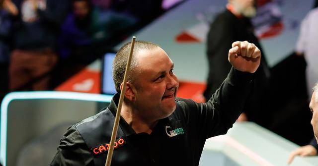 安达,等待着可能在周一出局,而塞尔比在与乔奥·康纳的2-7落后后边缘