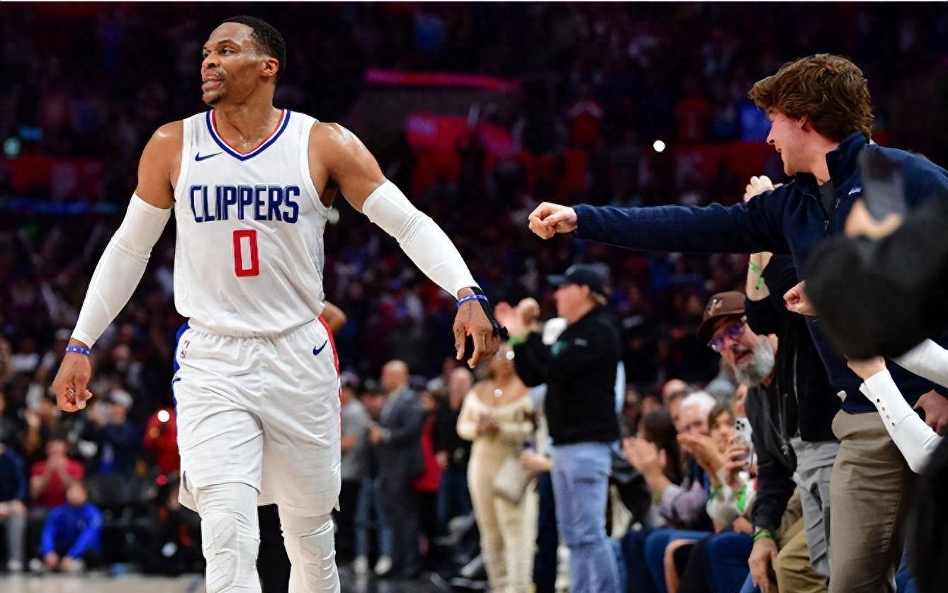 NBA：独行侠VS快船，步行者VS雄鹿，太阳VS森林狼，巴斯克尼亚VS皇马