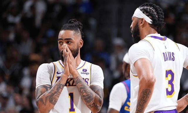 湖人官方宣布浓眉复出!詹姆斯倾尽全力,哈姏引发争议