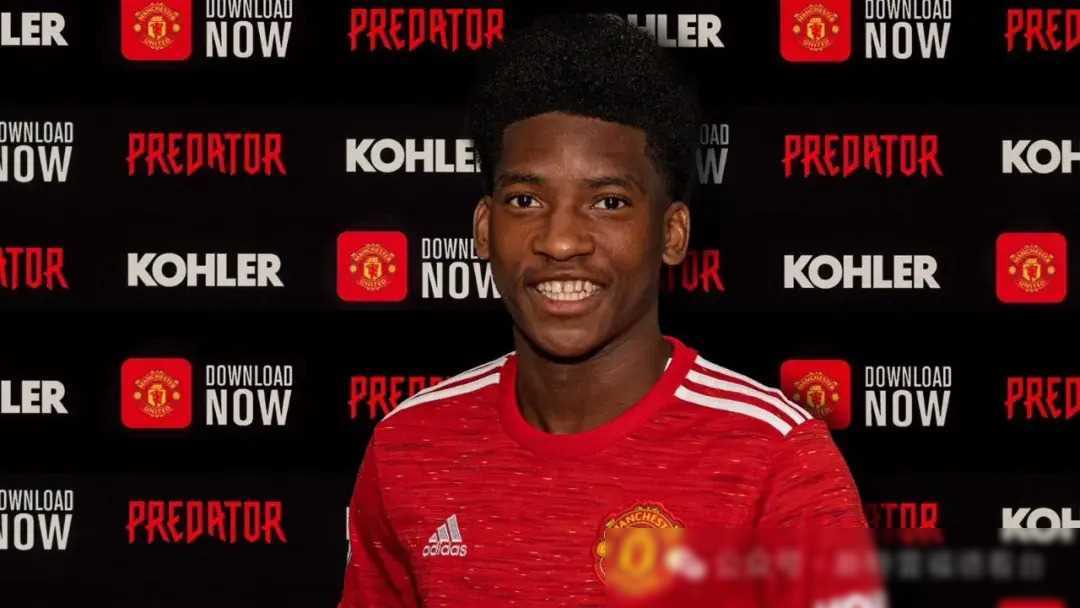 从莱乌利到老特拉福德:坎布瓦拉足球之旅的足迹