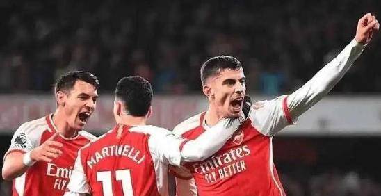 阿森纳3-1胜切尔西,冲顶英超积分榜,领先曼城4分,争取21年首冠