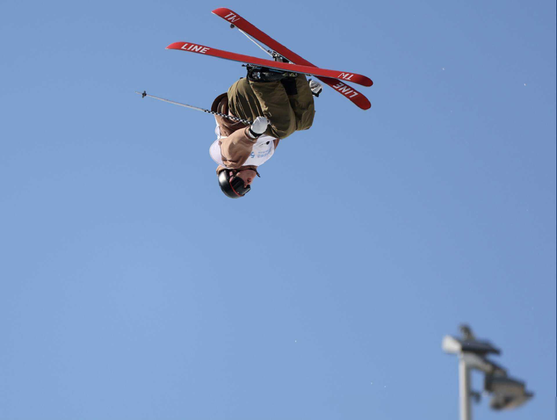 中国女队夺金夺银,男队排名不理想引热议_滑雪_比赛