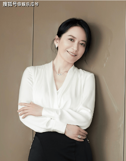 67许晴的臀,殷桃的腰,李小冉的胸,中年女星的妩媚谁能顶得住?