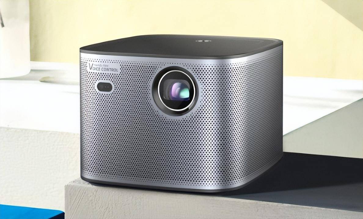 阿龙数码:哪个牌子的投影仪性价比高?千元投影仪性价比排行