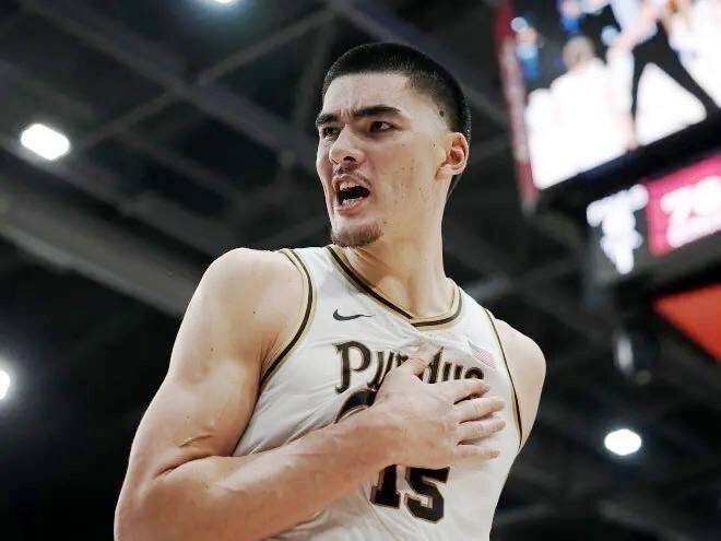 周志豪正式宣布参加选秀：自信在NBA打得更好 预测顺位首轮第14