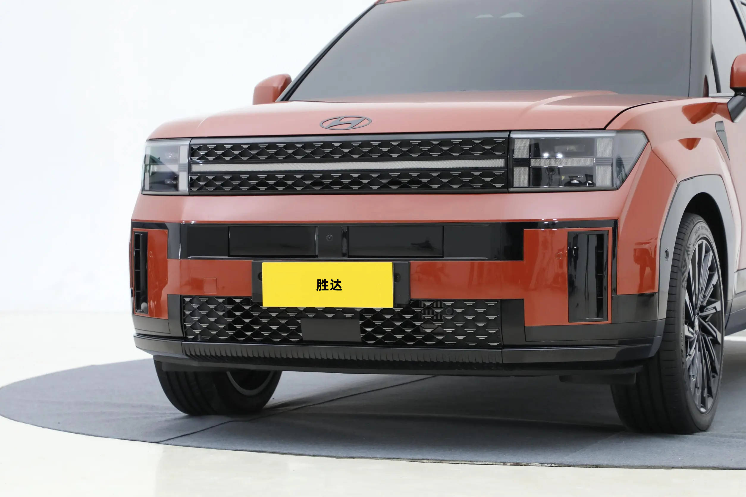 全新北京现代胜达亮相北京车展,配2.0t 8at动力组合,8月份上市