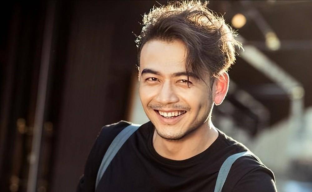 王黎雯_人品_妻子