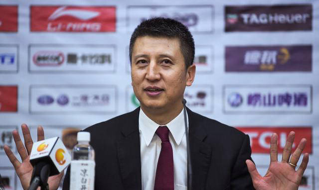 郭士强执教广州龙狮男篮:挑战与奋斗