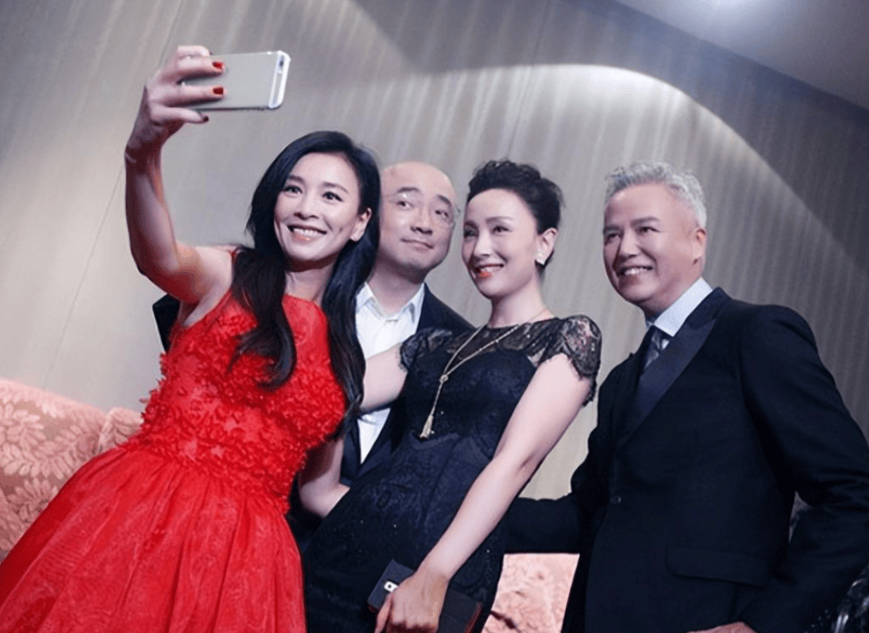 "消失"几个月后高调回归,我们终究还是低估了张庭夫妇