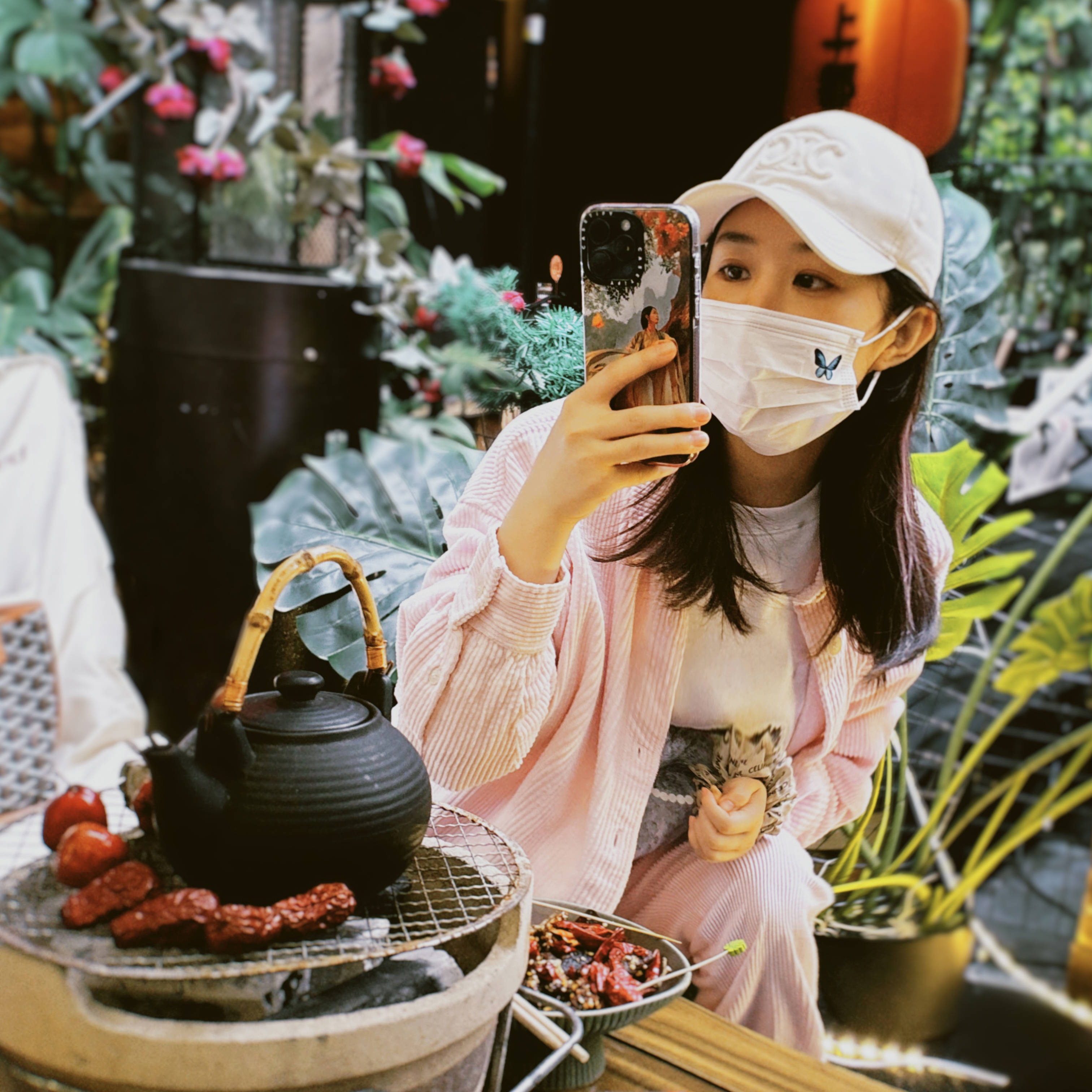 赵丽颖围炉煮茶气色超好 春日养生享受静宜芳香