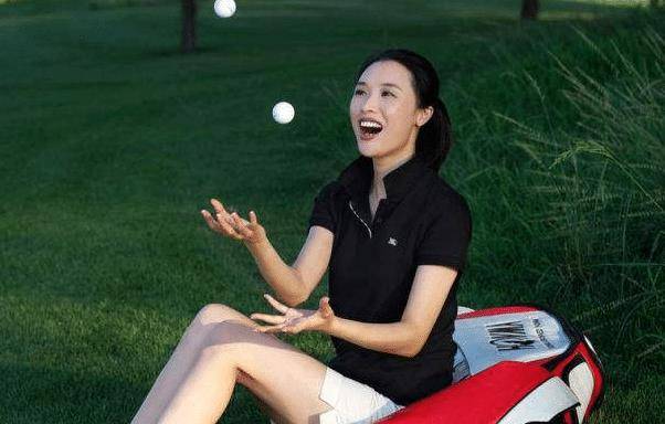 经常都饰演母亲角色,虽然不是高产演员,却特别负责任