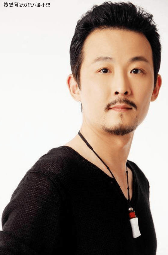 演员钱波:与妻子跨国分居16年,一生无儿无女,将宠物犬当孩子养