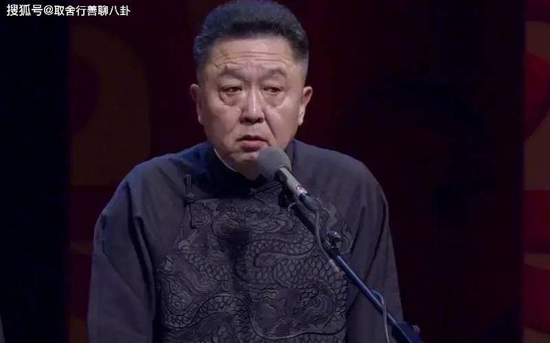 市戏曲学校相声班学艺,在校期间跟随相声名家王世臣,罗荣寿,高凤山