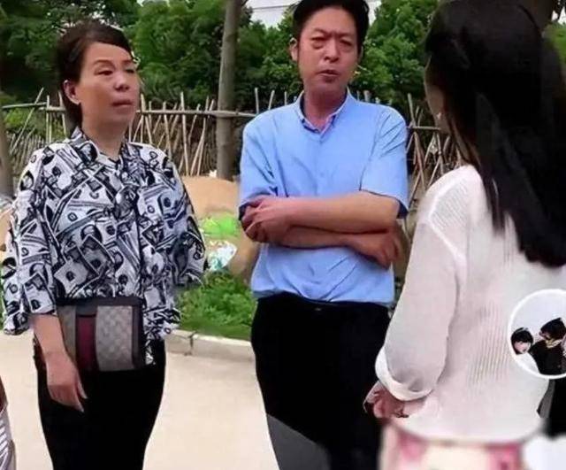 不忍了?郭威妻子怼网友言辞很犀利,被喊五一回去看许敏很不满