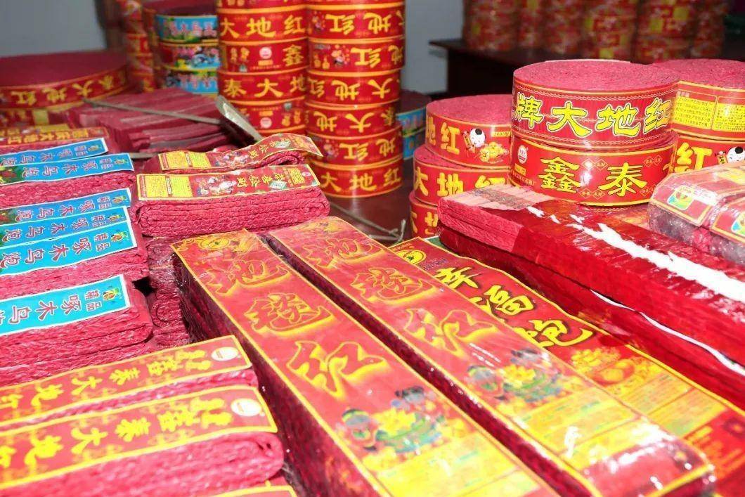 火药历史近1800年,烟花爆竹1400年,为何突然有了污染禁燃禁放?