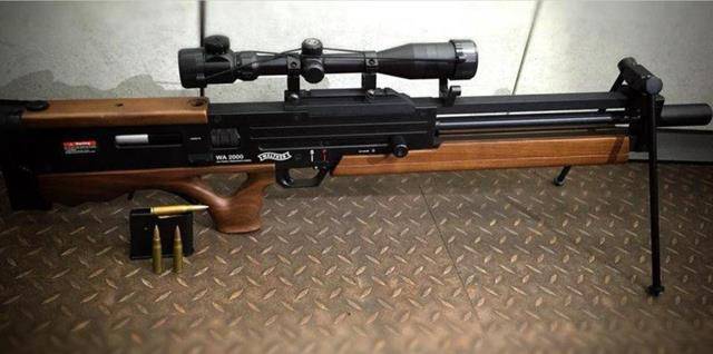 今天我们要说的这把狙击枪就是来自德国的瓦尔特wa2000狙击枪,也被称