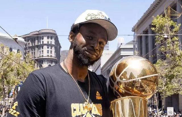 巴博萨加入教练组,帕楚里亚担任球员发展顾问,而利文斯顿则成为球队