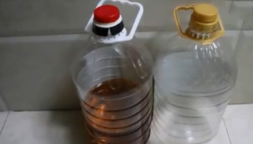 辨别地沟油最简单的方法,只需一颗大蒜,一分钟即可辨别地沟油