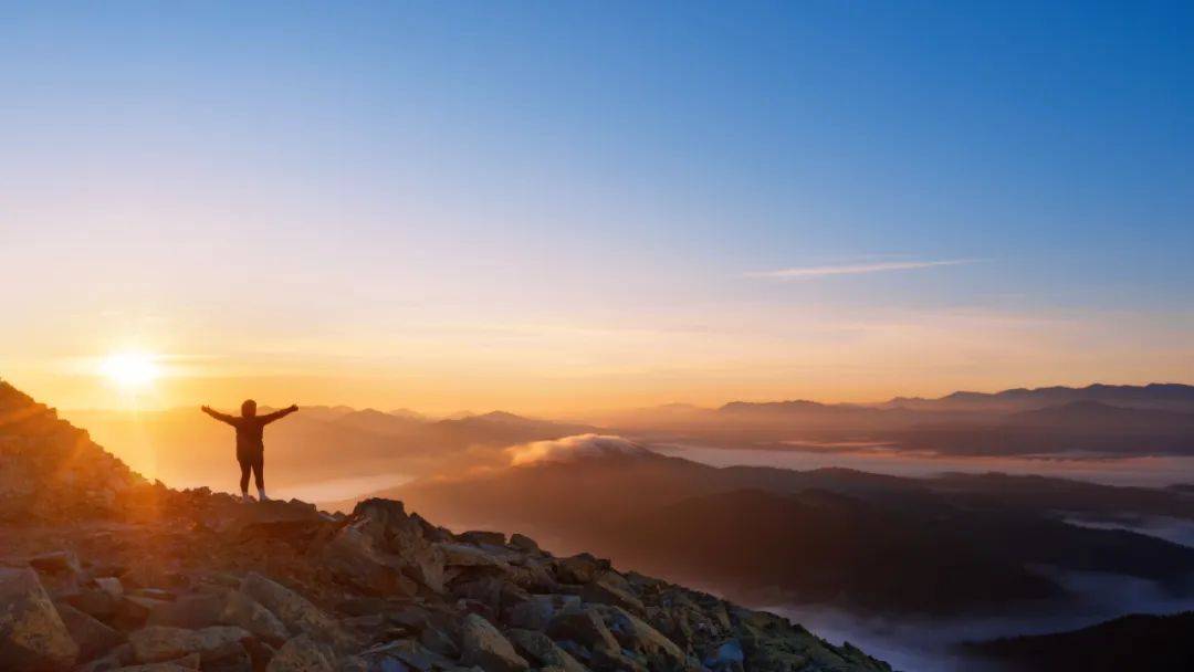 胸怀是被委屈撑大的