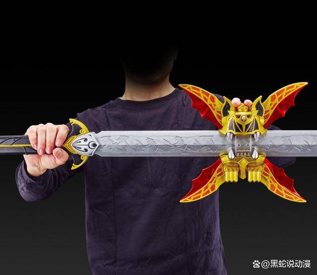 假面骑士kiva魔皇形态魔皇剑等比例玩具公开 比一条csm腰带还要贵