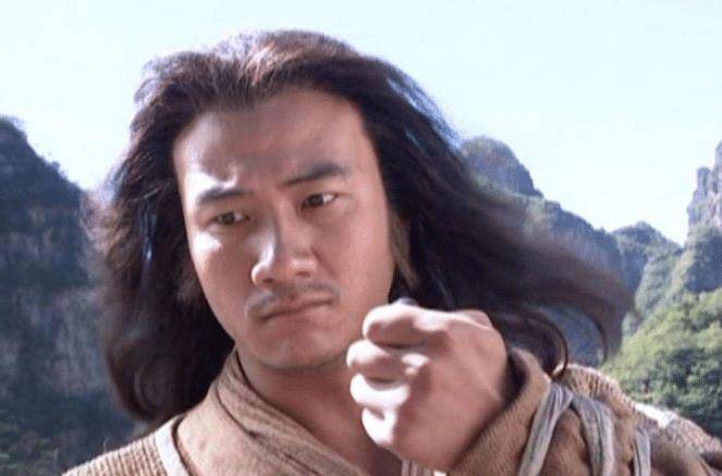 虚竹有两百年内力,为何拼内力仍输给萧峰?张无忌和赵敏知道原因