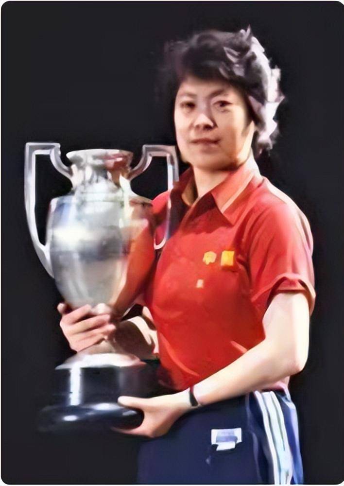 1972年,胡玉兰参加第一届亚洲乒乓球锦标赛,与队友配合夺得女团冠军