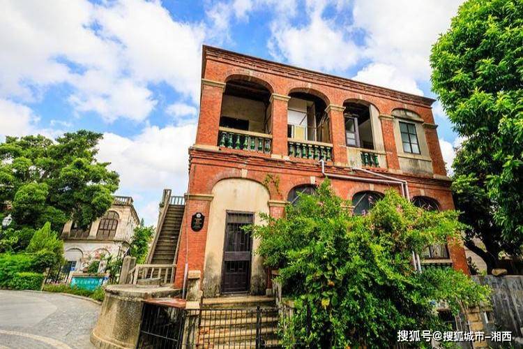 到厦门跟团游五天多少钱,5天人均消费1360元