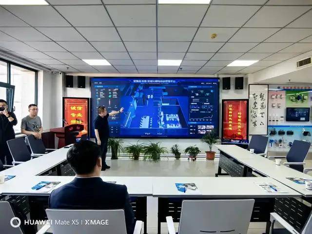 小店区政府副区长郭利河一行莅临太原市人工智能行业协会调研指导