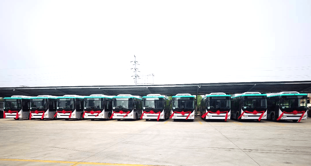 数智赋能 绿色发展 吉利星际客车助力东营打通"最后一公里"