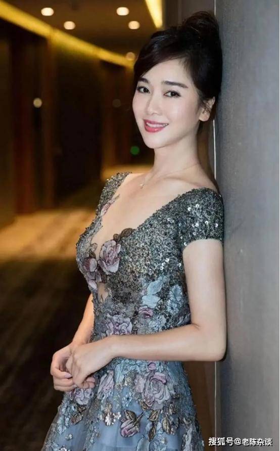 左小青,这身材究竟谁顶得住嘛!