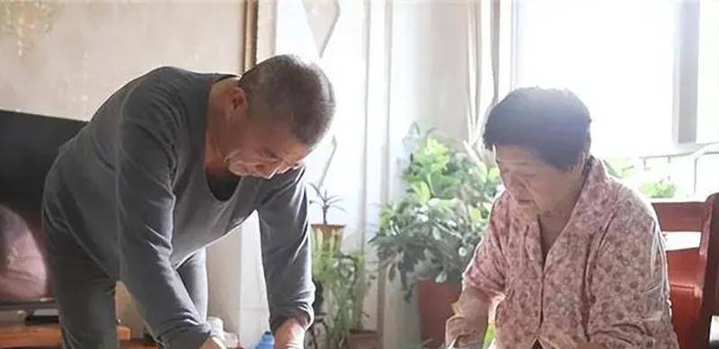 19年山东67岁大妈意外怀孕坚持要生,称不会麻烦子女,后来怎样?