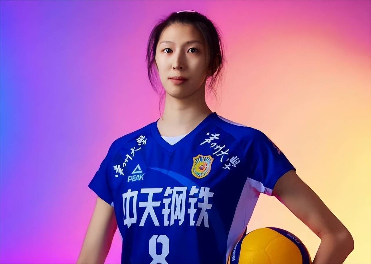 另外王珂还表示目前中国女排主攻位置上在朱婷回归之后将会有朱婷