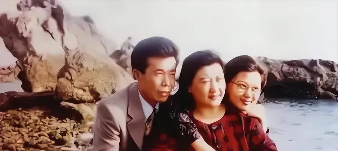 李萱:一代春晚笑星高秀敏的女儿