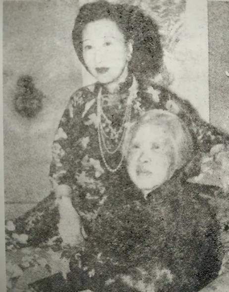 黄蕙兰:27岁嫁顾维钧,36年后惨淡离婚,死时家中挂满夫妻合影