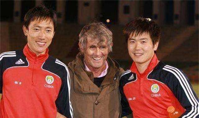 6岁孩童被米卢教练看中,赞他是中国足球未来之星,今泯然众人矣