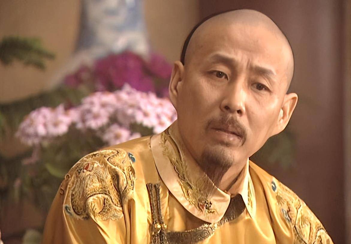 明明演技不行,却被捧成"老戏骨",这10位演员,演什么都一个样