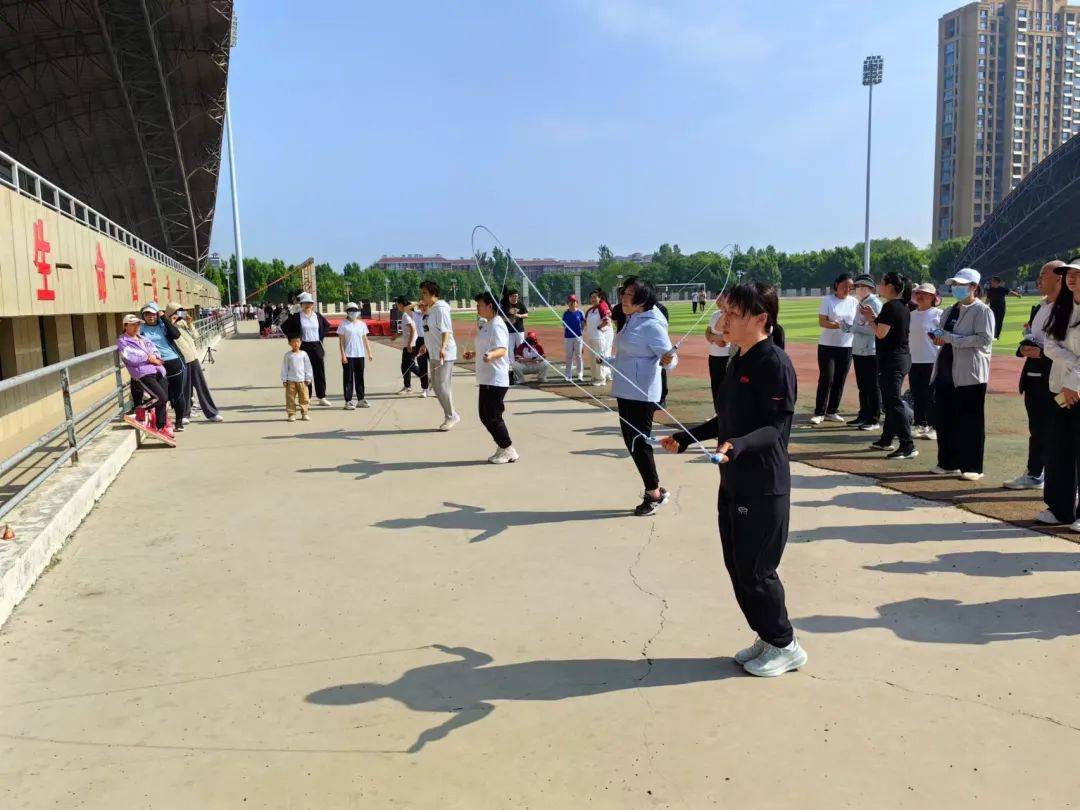 郓城县举办2024年庆五·一女职工趣味运动会