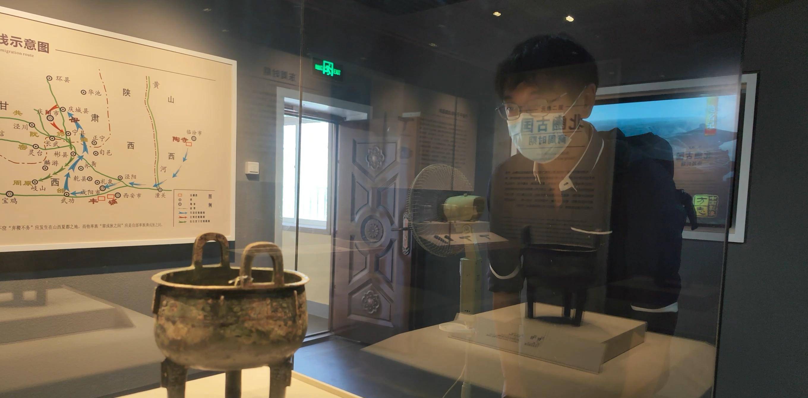 陶瓦,青铜等器皿作为证物,才使得我们能够在博物馆中看到先秦时期人们