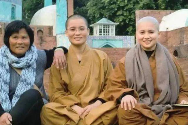 妙乐法师:34岁出家为尼,捐款亿元做慈善,建富丽堂皇的大寺院