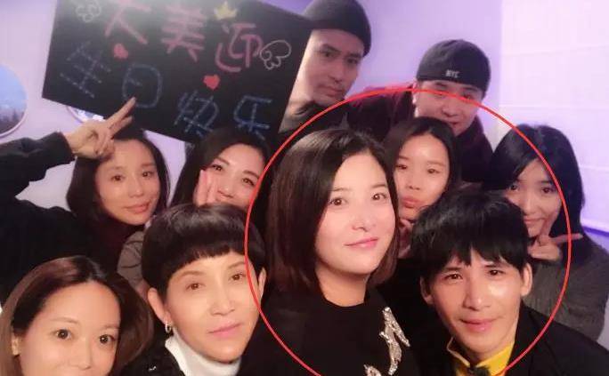 大张伟:她以经纪人的身份陪了我23年,为我隐婚8年,能不爱吗?