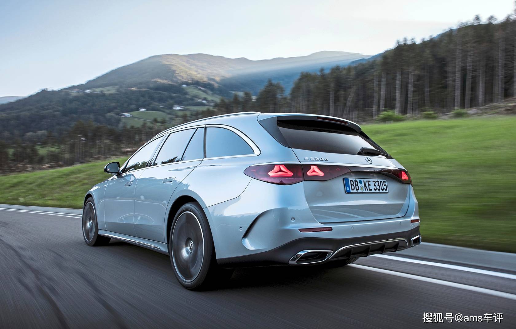 大号旅行车:梅赛德斯-奔驰e级旅行车