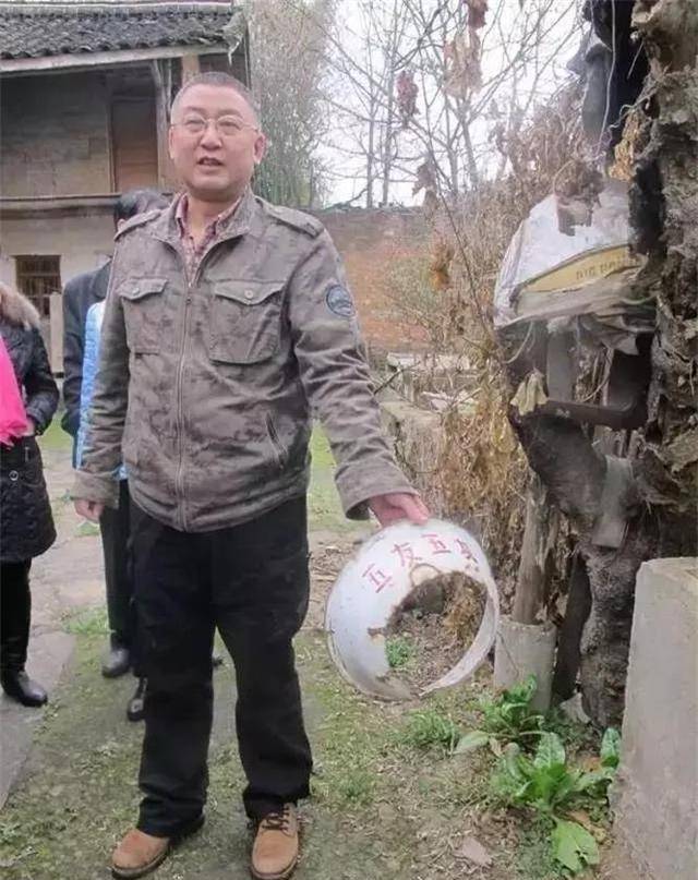 辞职打工赚20亿,家财散尽建50多座抗战博物馆_樊建川_工作_宜宾市