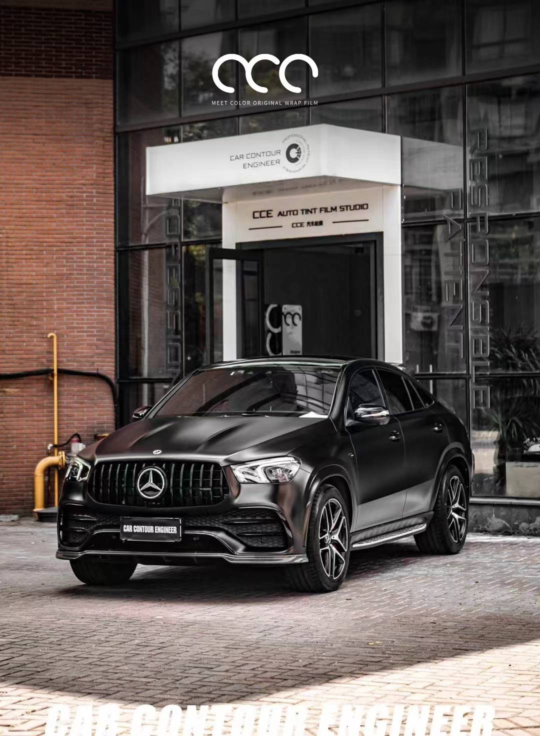 奔驰gle53漫彩电光金属黑改色膜,值得探究的深邃之感