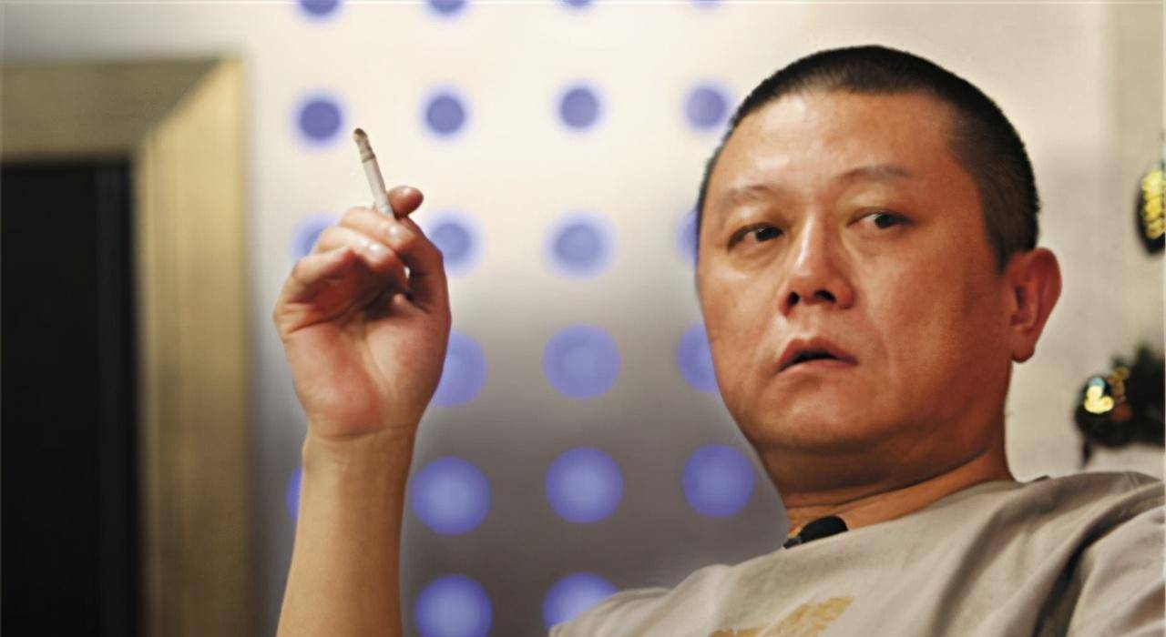 作家王朔:身为在北京长大的孩子,自嘲说的北京话是"奴才味"