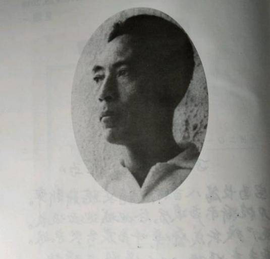 只可惜,《风萧萧》的内容,涉及了所谓的资产阶级,1952年后,徐訏连同他