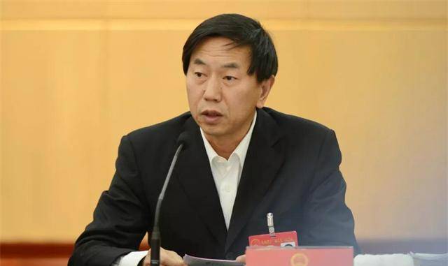 这其中,前山西大同市市长耿彦波无疑是"典型中的典型",从他的事迹中
