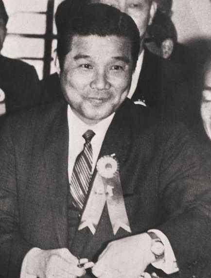 香港"五亿探长"吕乐的故事