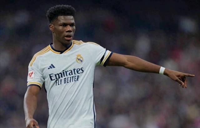 楚阿梅尼受伤!皇马备战欧冠决赛:调整首发11人,门将选人难题