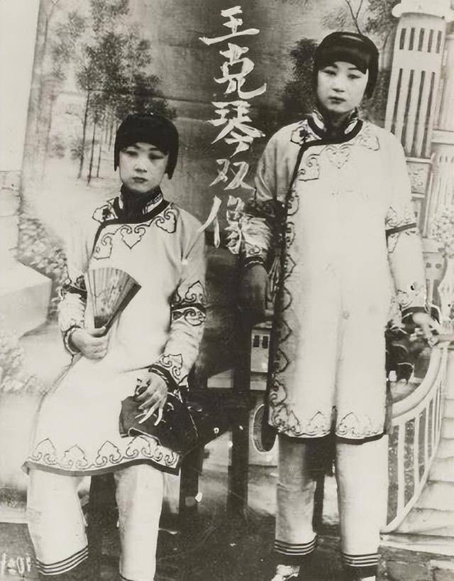 张勋复辟后,晚年遭报应!一月之内死六个儿女,长子长女大逆不道